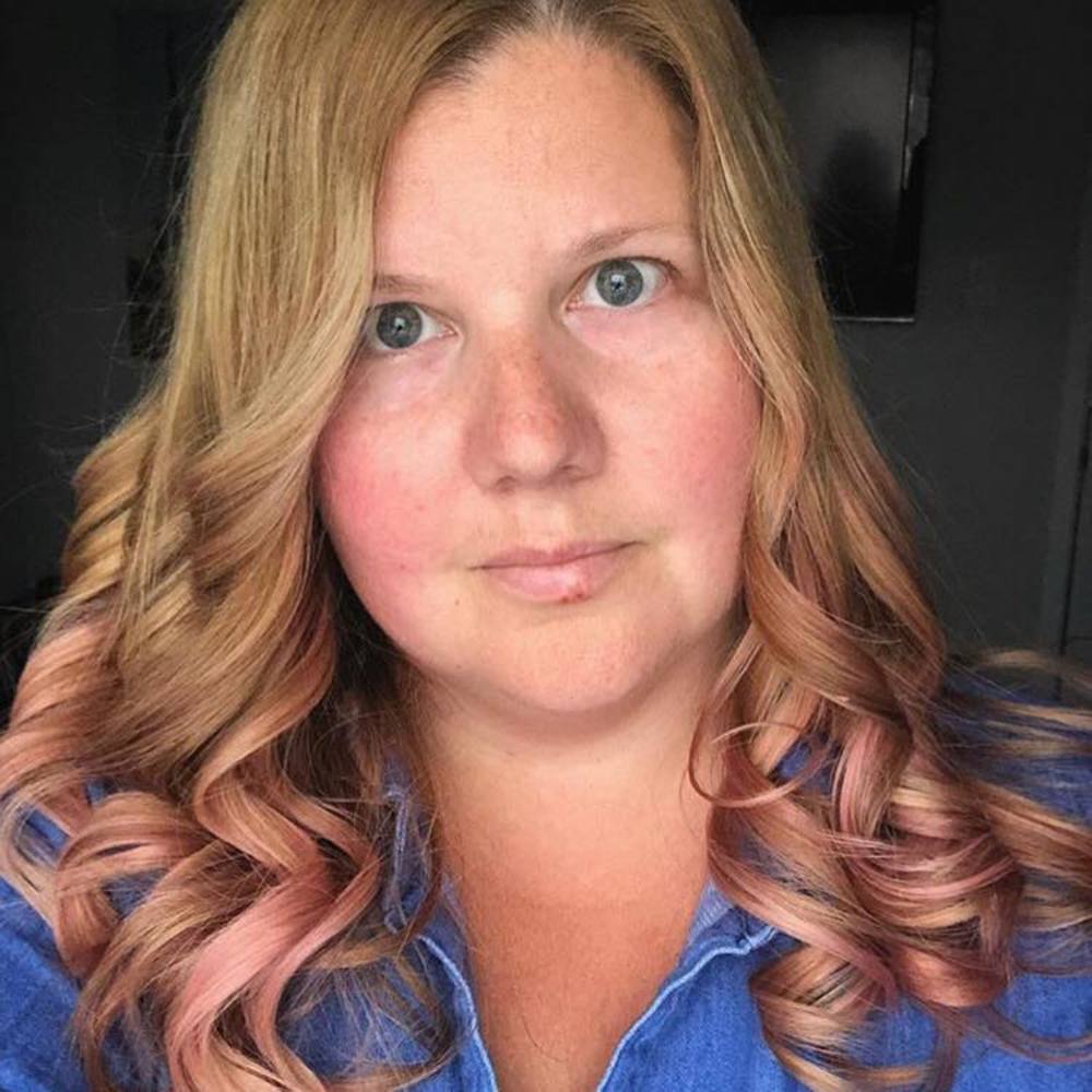 Meet your Posher, Holly